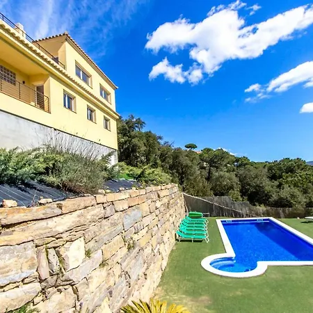 Sant Eloi Sleeps 10 Pool Wifi Villa Lloret de Mar